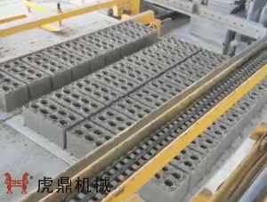 水泥磚碼垛機(jī) 水泥磚自動(dòng)碼垛機(jī)視頻 自動(dòng)碼磚機(jī)廠家