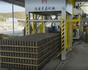 礦渣靜壓磚機-1000噸標磚建筑垃圾靜壓磚機